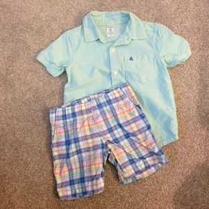 NWOT Boy 2T Carter Outfit
